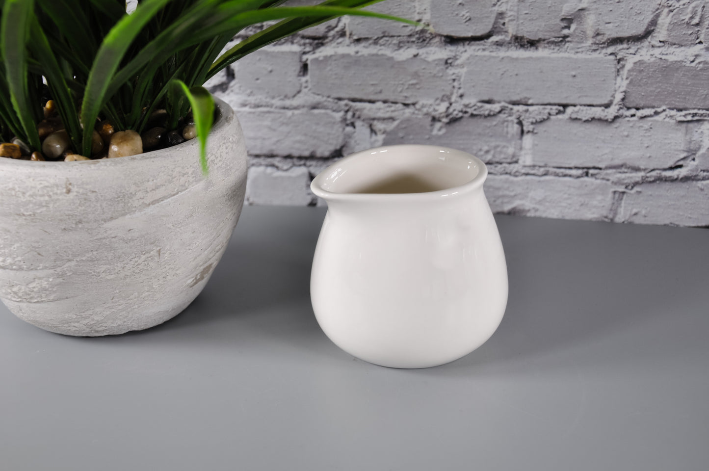 white-pour-candle-cup-3-scents-candles-NY-massage-candle-vessel-empty-cup-spout-empty-pour-cup-milk-cup-bulk-wholesale-candle-vessels-unique-candle-vessel