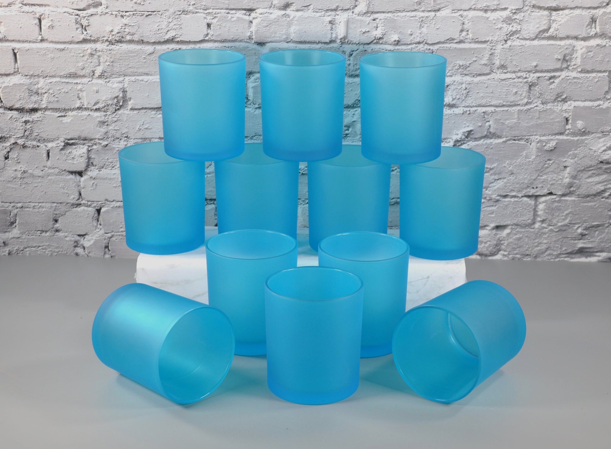 blue-topaz-10oz-frosted-candle-glass-bamboo-lid-3-scents-candles-NY-bulk-wholesale-jars-lids-unique-candle-vessels