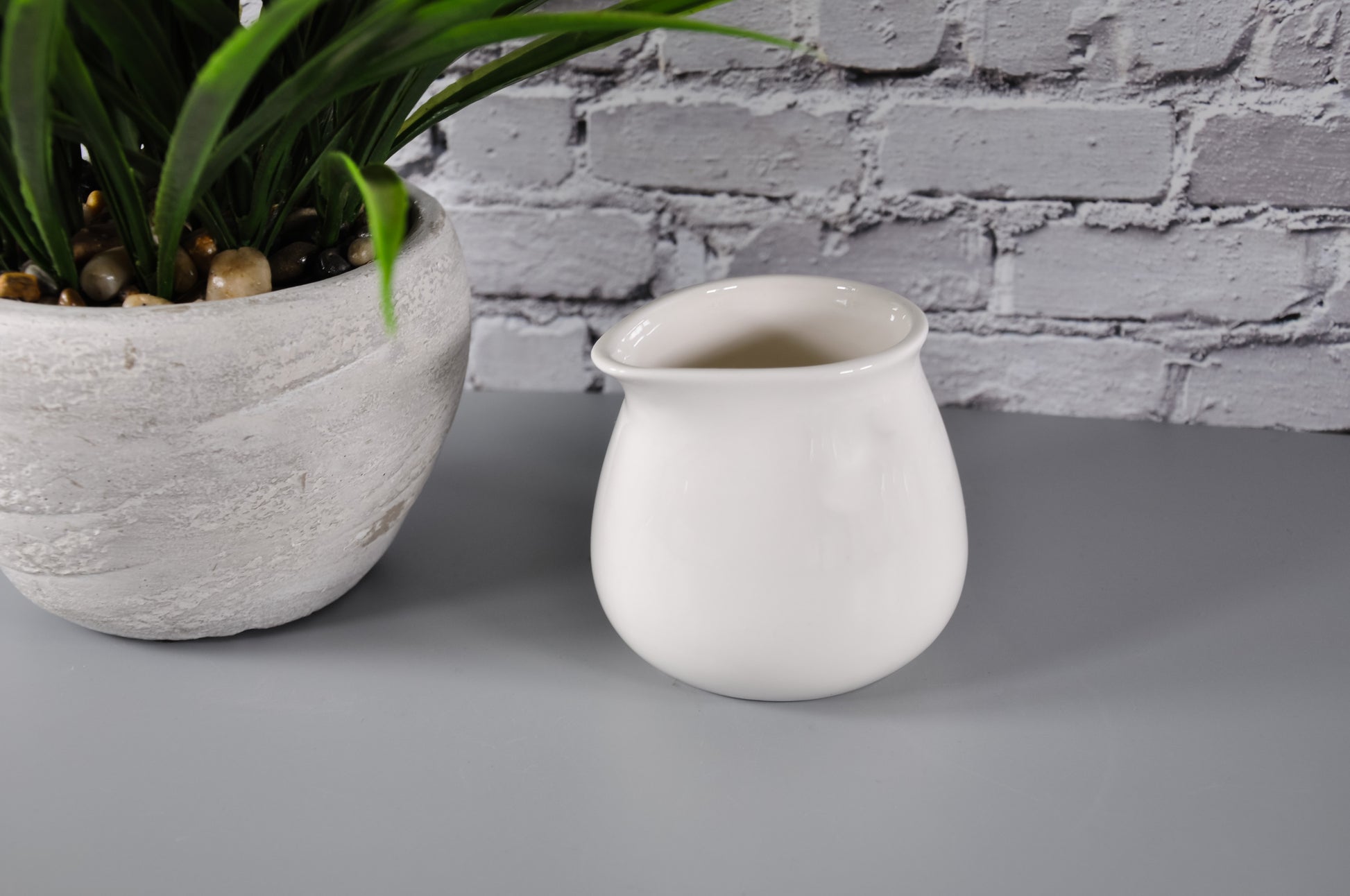 white-pour-candle-cup-3-scents-candles-NY-massage-candle-vessel-empty-cup-spout-empty-pour-cup-milk-cup-bulk-wholesale-candle-vessels-unique-candle-vessel