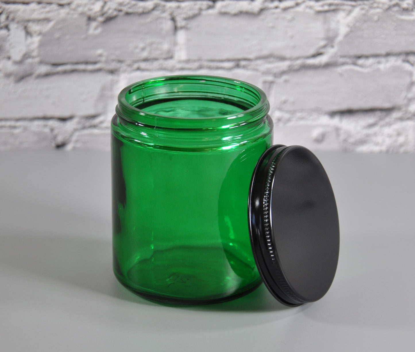 9-oz-mason-jar-green-lid-candles-lotions-wholesale-jars-lids-bulk-jars-lids-wholesale-bulk-glass-vessels-containers-holders-3-scents-candles-miller-place-NY
