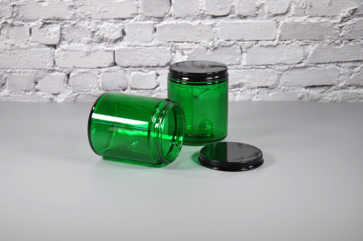 9-oz-mason-jar-green-lid-candles-lotions-wholesale-jars-lids-bulk-jars-lids-wholesale-bulk-glass-vessels-containers-holders-3-scents-candles-miller-place-NY - jars for lotions - spice jar - st patricks day