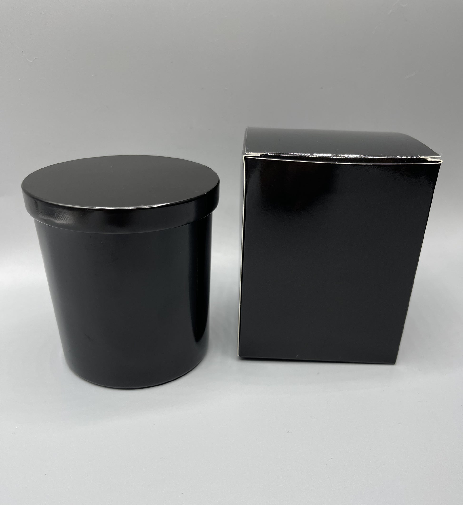 Glossy-black-10oz-frosted-candle-glass-black-lid-bamboo-lid-3-scents-candles-jars-wholesale-bulk-glass-candle-making-supplies