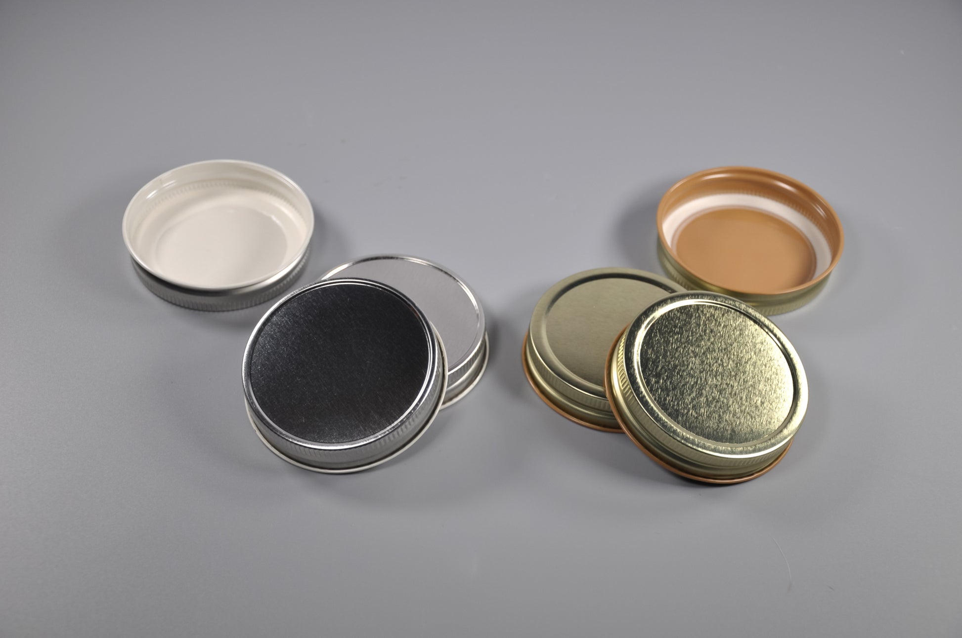 Gold_silver_70mm_lids_candle_jars_candle_jars_lids_Nomad_Jars_mason_jars_9oz_jars_candle_jars_bulk_empty_candle_jars_candle_vessels_3_scents_candles_NY_Miller_place_white_candle_glass